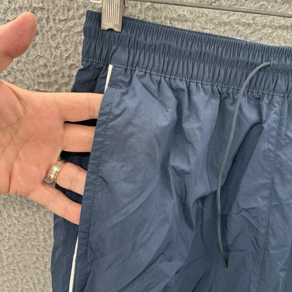 Nike women small
